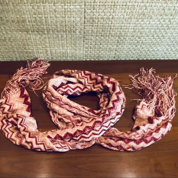 NWOT Festive Red & Rose Gold Metallic  Scarf by INC - Picture 7 of 8